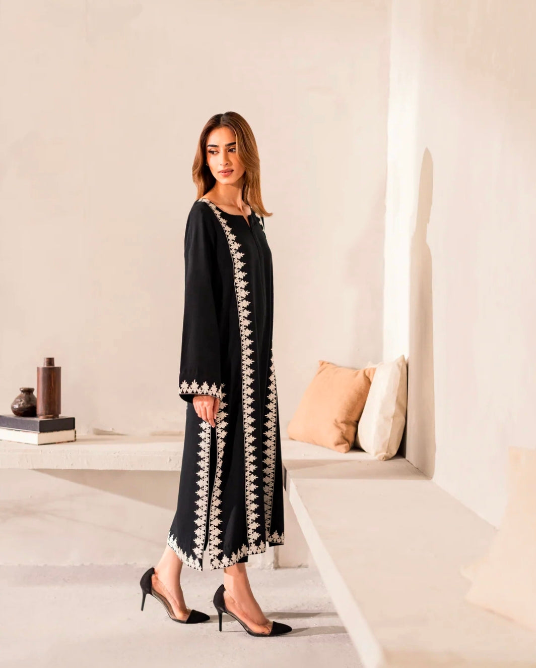 Blackish 3Pcs Embroidery