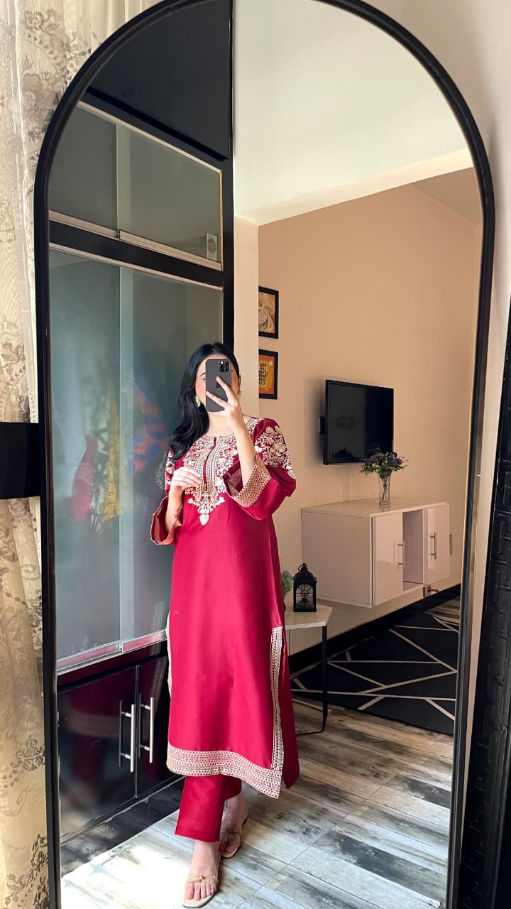 LAIBA EMBROIDERY 2PC