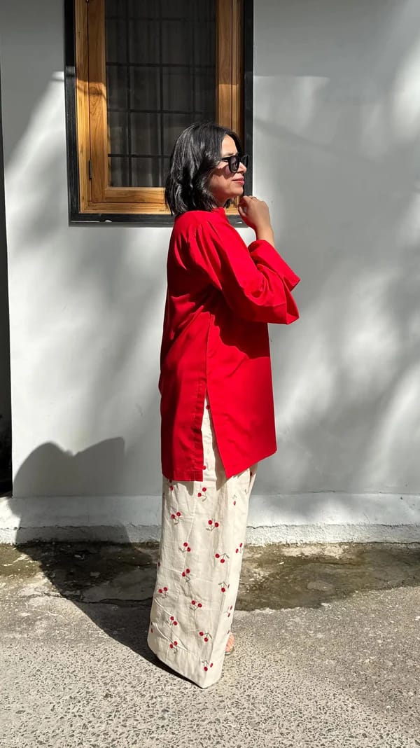 LAL PARI EMBROIDERY 2PC (FARSHI)